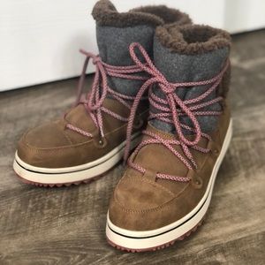 Worn once Maurice’s fashion boots.